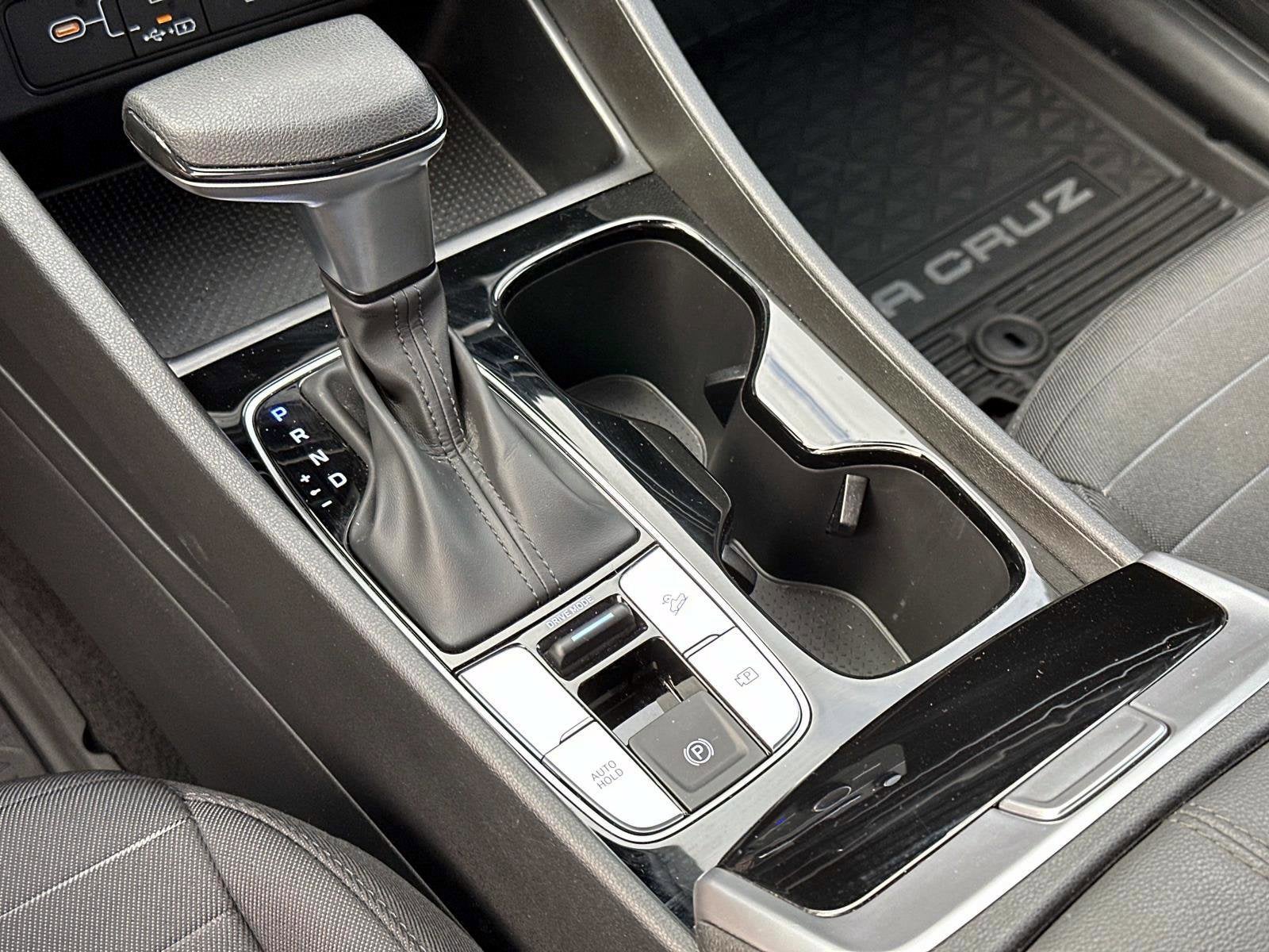 2025 Hyundai Santa Cruz SE