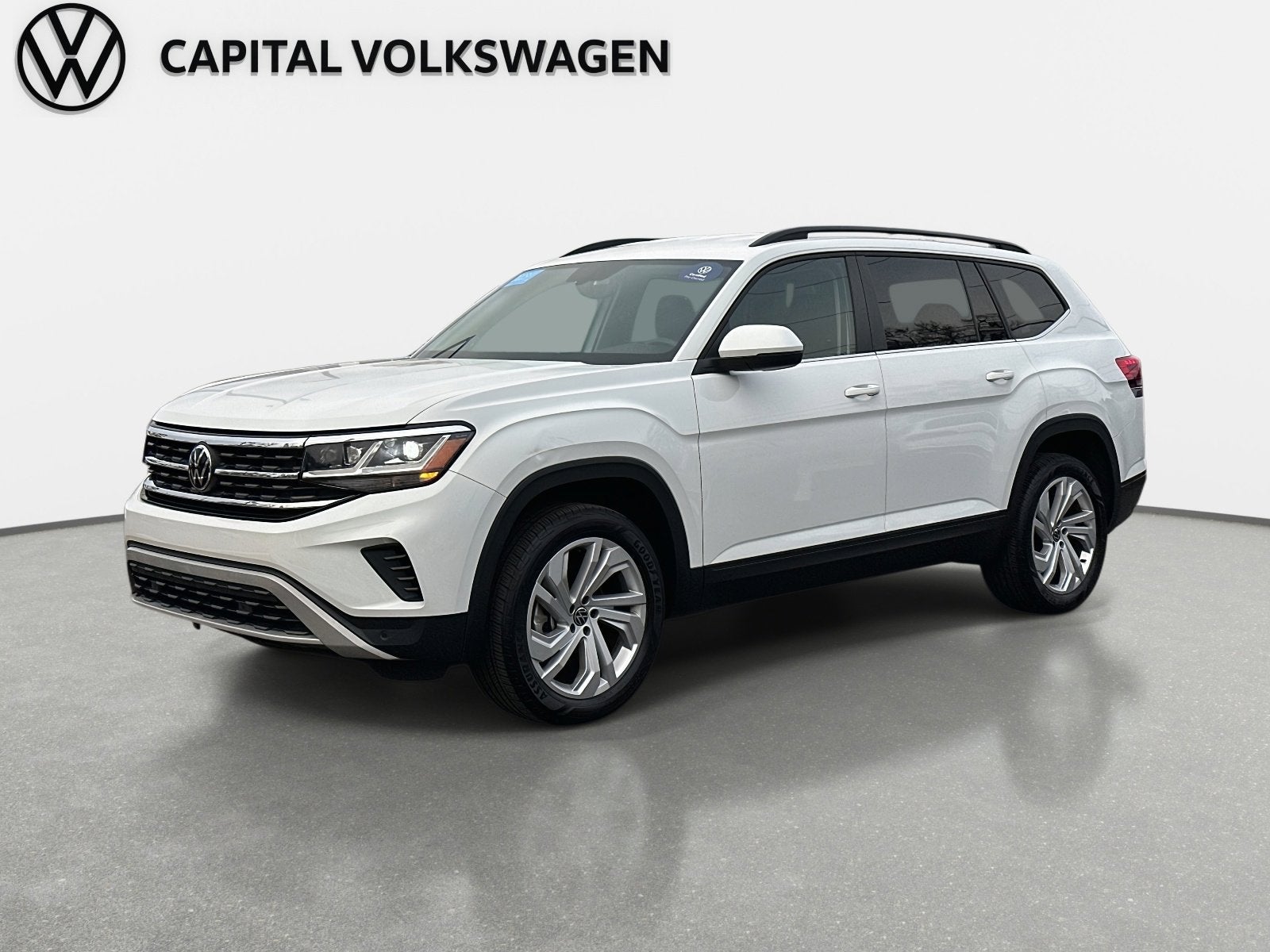 2023 Volkswagen Atlas 3.6L V6 SE w/Technology