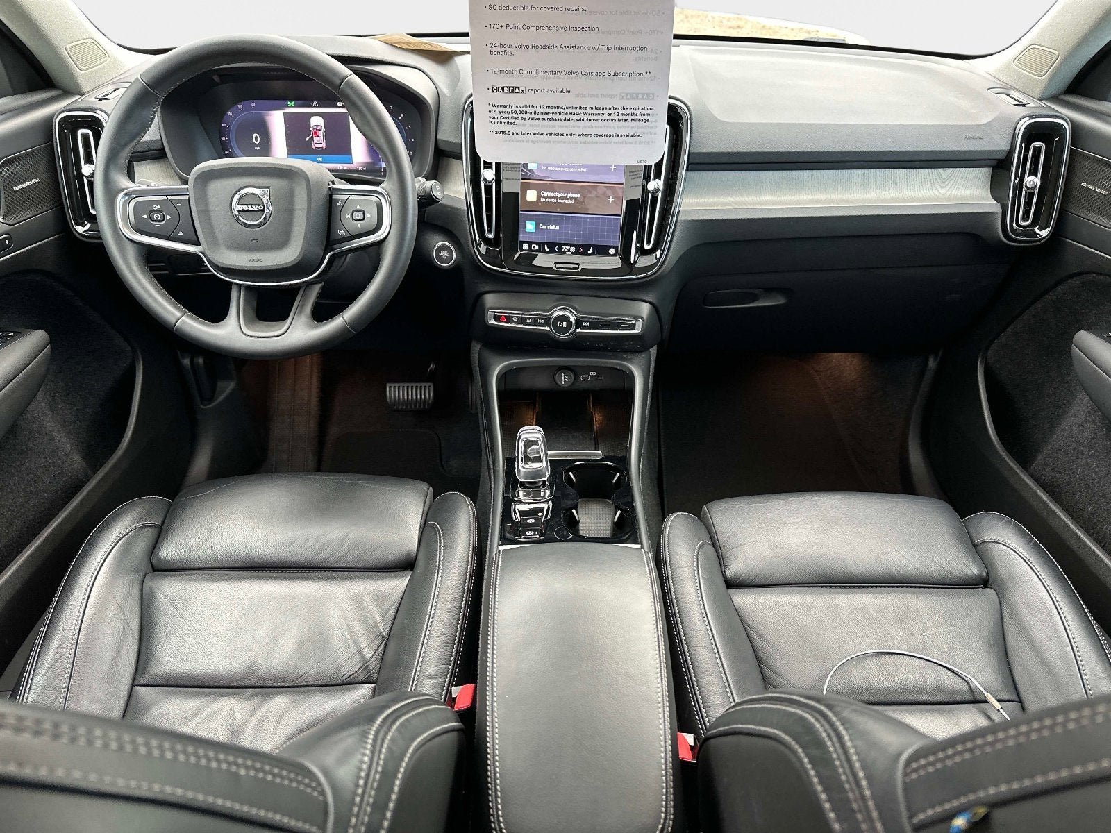 2023 Volvo XC40 Ultimate Bright Theme