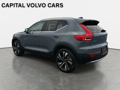 2023 Volvo XC40 Ultimate Bright Theme