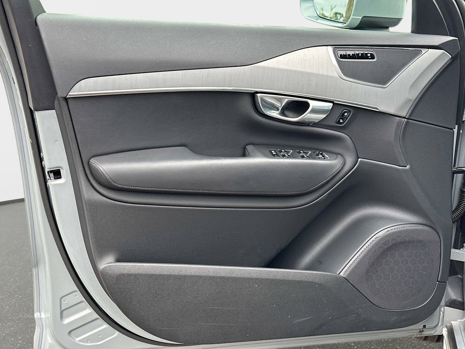 2025 Volvo XC90 Core