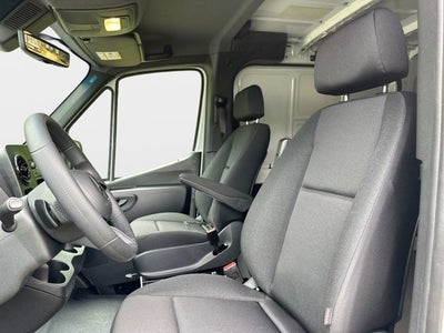 2025 Mercedes-Benz Sprinter Cargo Van 2500 Standard Roof I4 Diesel HO 144" RWD